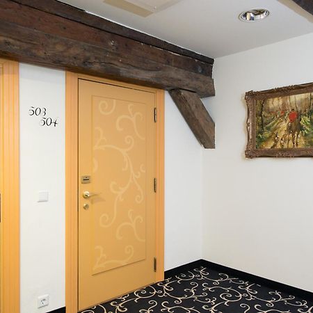Meriton Old Town Garden Hotel Tallinn Bagian luar foto