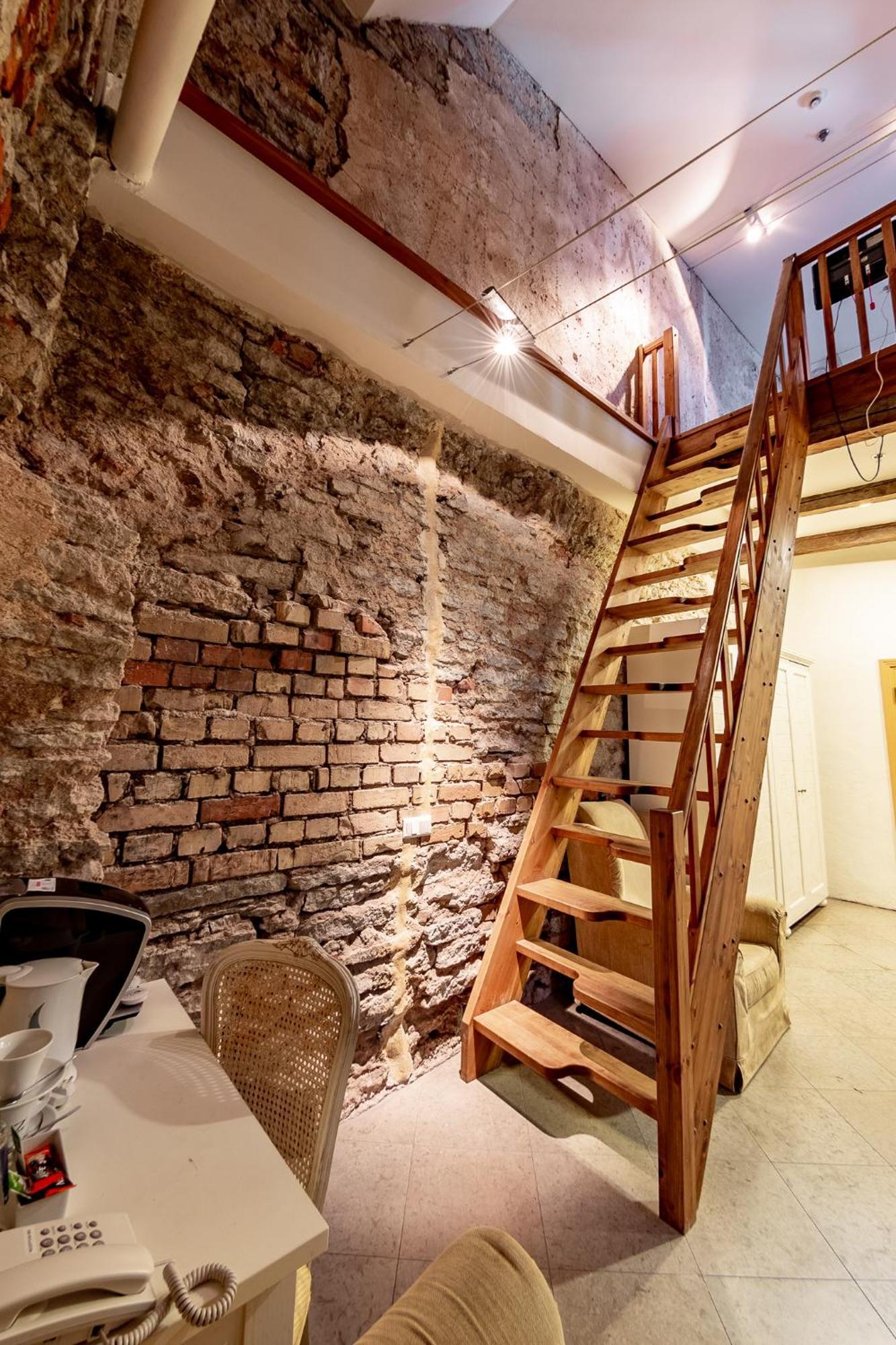 Meriton Old Town Garden Hotel Tallinn Ruang foto