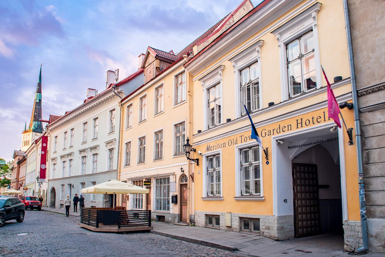 Meriton Old Town Garden Hotel Tallinn Bagian luar foto