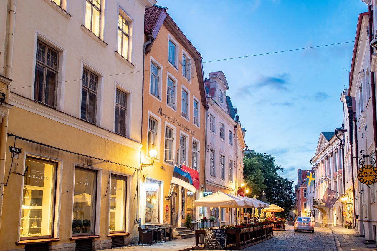 Meriton Old Town Garden Hotel Tallinn Bagian luar foto