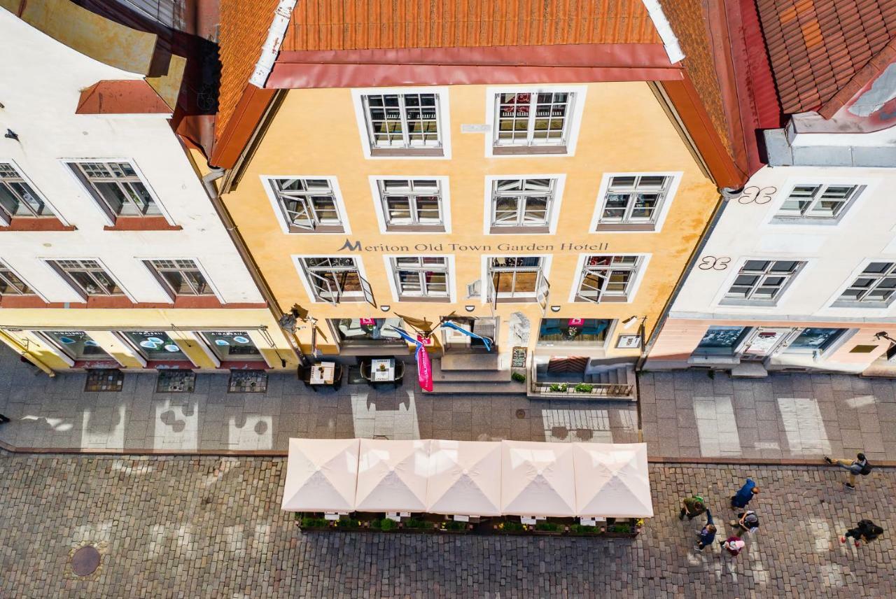 Meriton Old Town Garden Hotel Tallinn Bagian luar foto