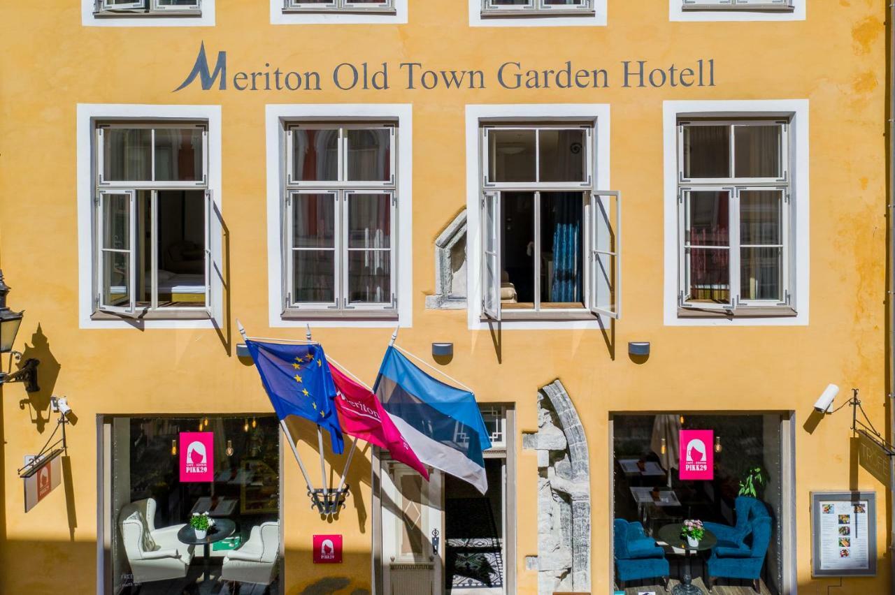 Meriton Old Town Garden Hotel Tallinn Bagian luar foto